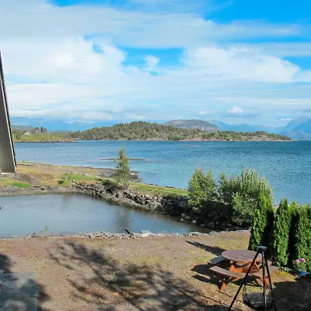 Holiday Henrikhus Feriehus